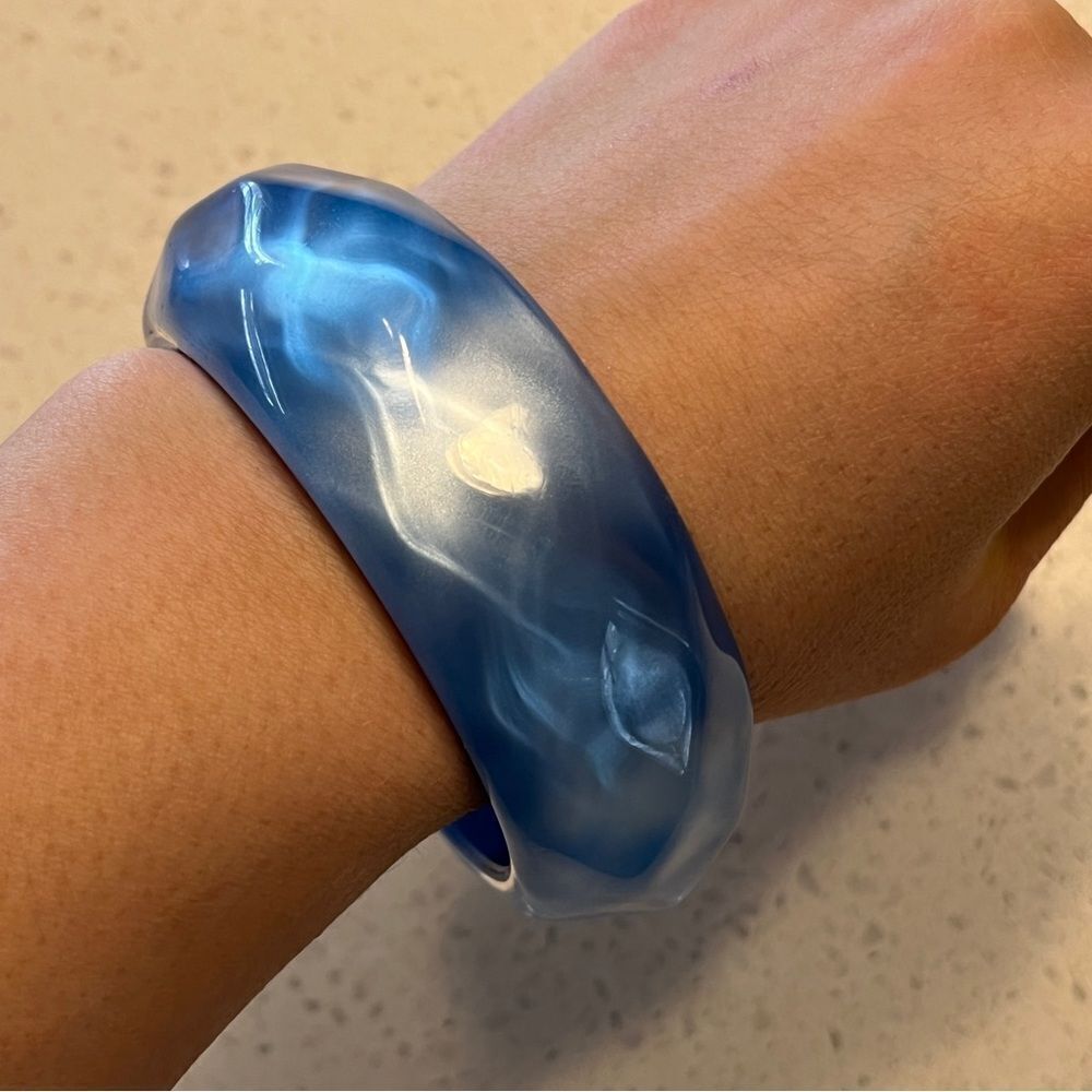 Navy Asymmetrical Textured Thick‎ Resin Bracelet